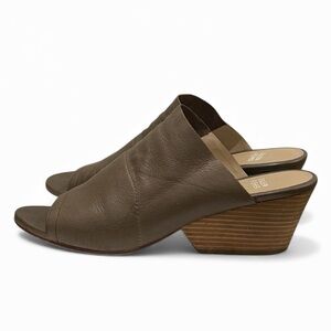 Eileen Fisher Juju Tumbled Leather Open-Toe Mules Size 10